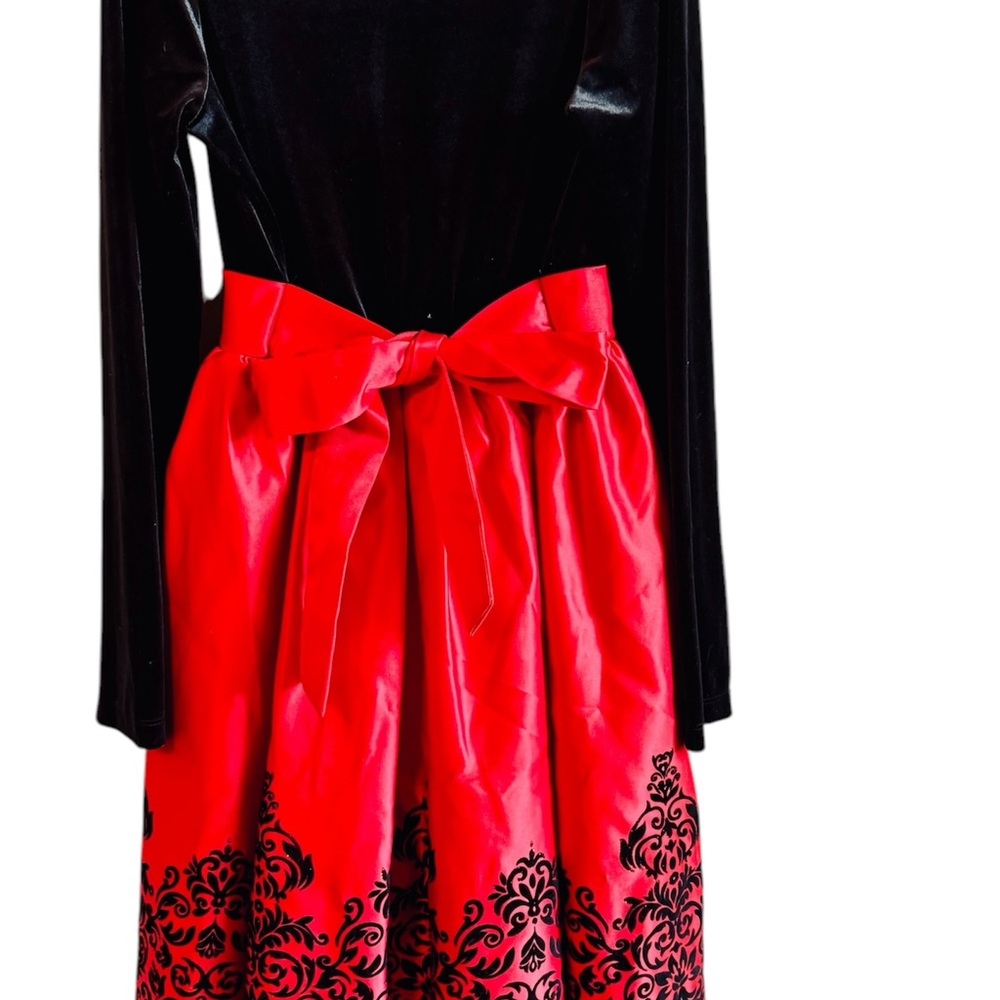 Holiday Sale Beautiful Girls Dress, Great For Holidays!